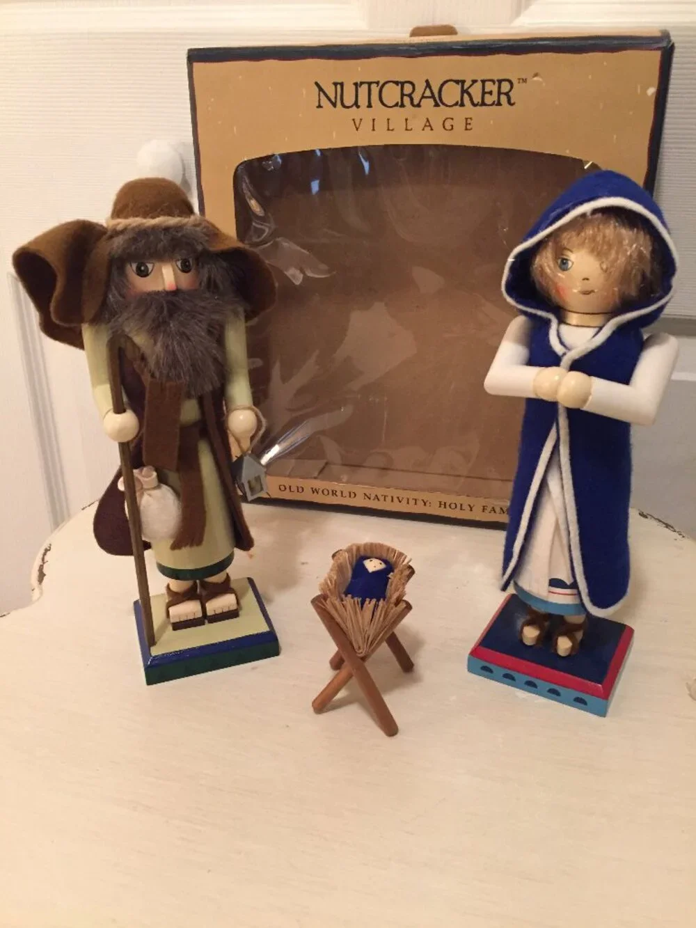 Nutcracker Village Old World Nativity Holy Family  Joseph Mary Baby Jesus Wooden